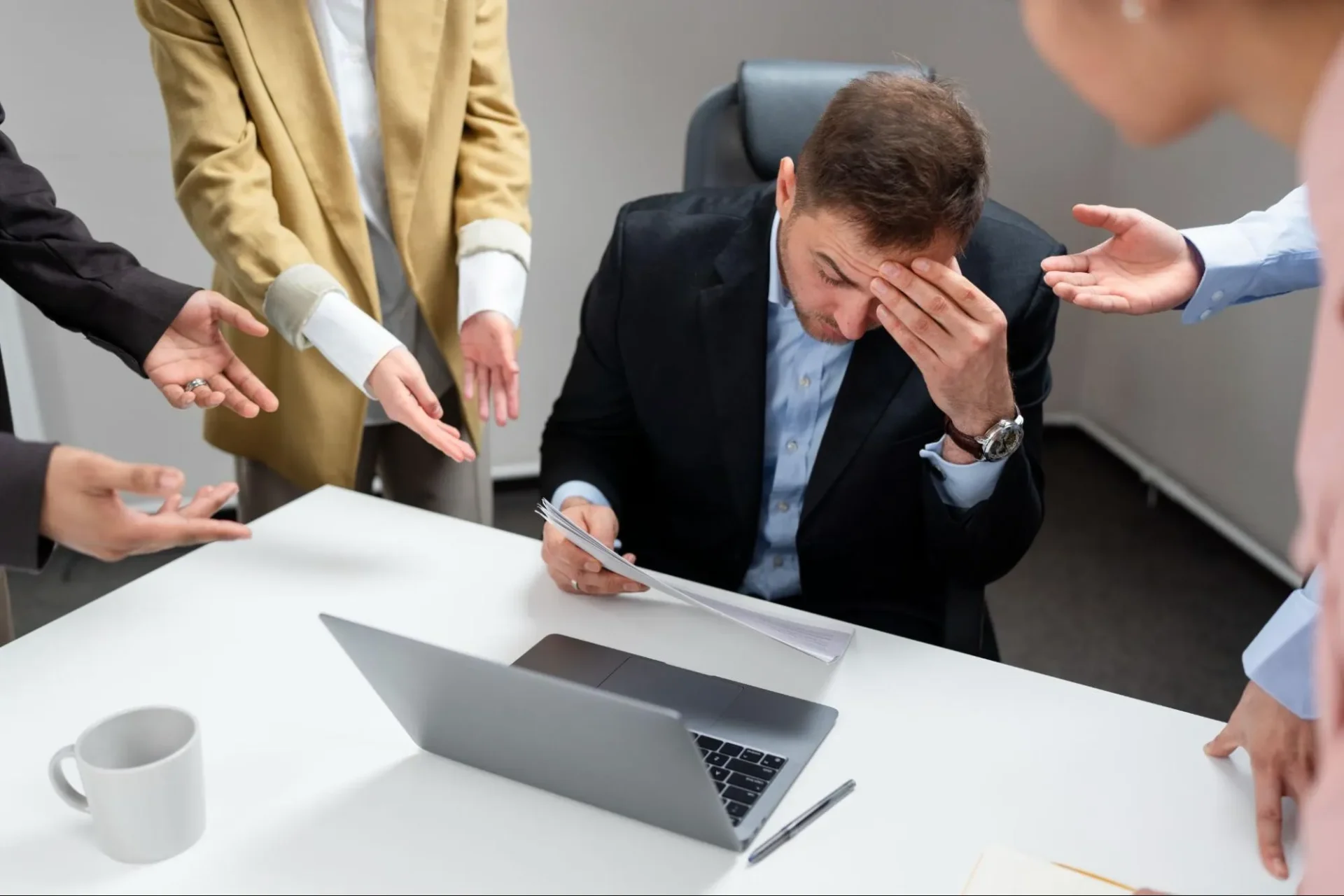 الأعراض السلوكية للاحتراق الوظيفي 