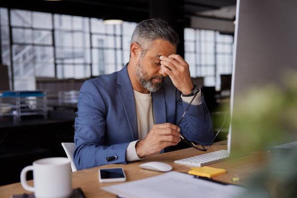 كيفية التعامل مع ضغوط العمل في 4 خطوات عملية؟ 
