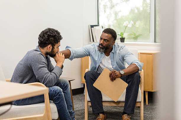 الخبر المطمئن: هل يمكن علاج الرهاب الاجتماعي؟ 